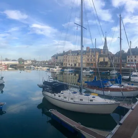 Cote Pecheur Bed & Breakfast *