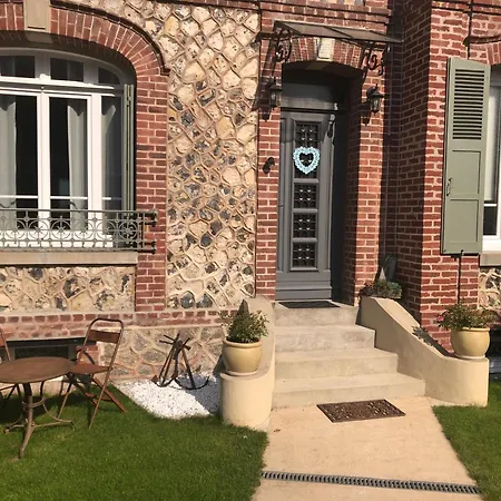 Cote Pecheur Bed & Breakfast *